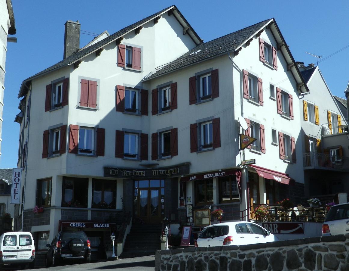 Hotel Restaurant La Reine Margot La Tour-dʼAuvergne Esterno foto